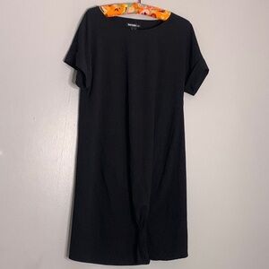 Kensie Short Sleeve Classic New York City black mini gathered dress medium lbd